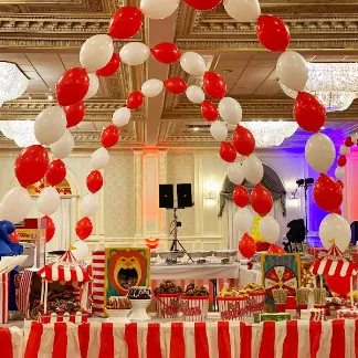 Red and White Linking Balloon Arch