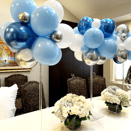 Blue balloon topiary centerpiece